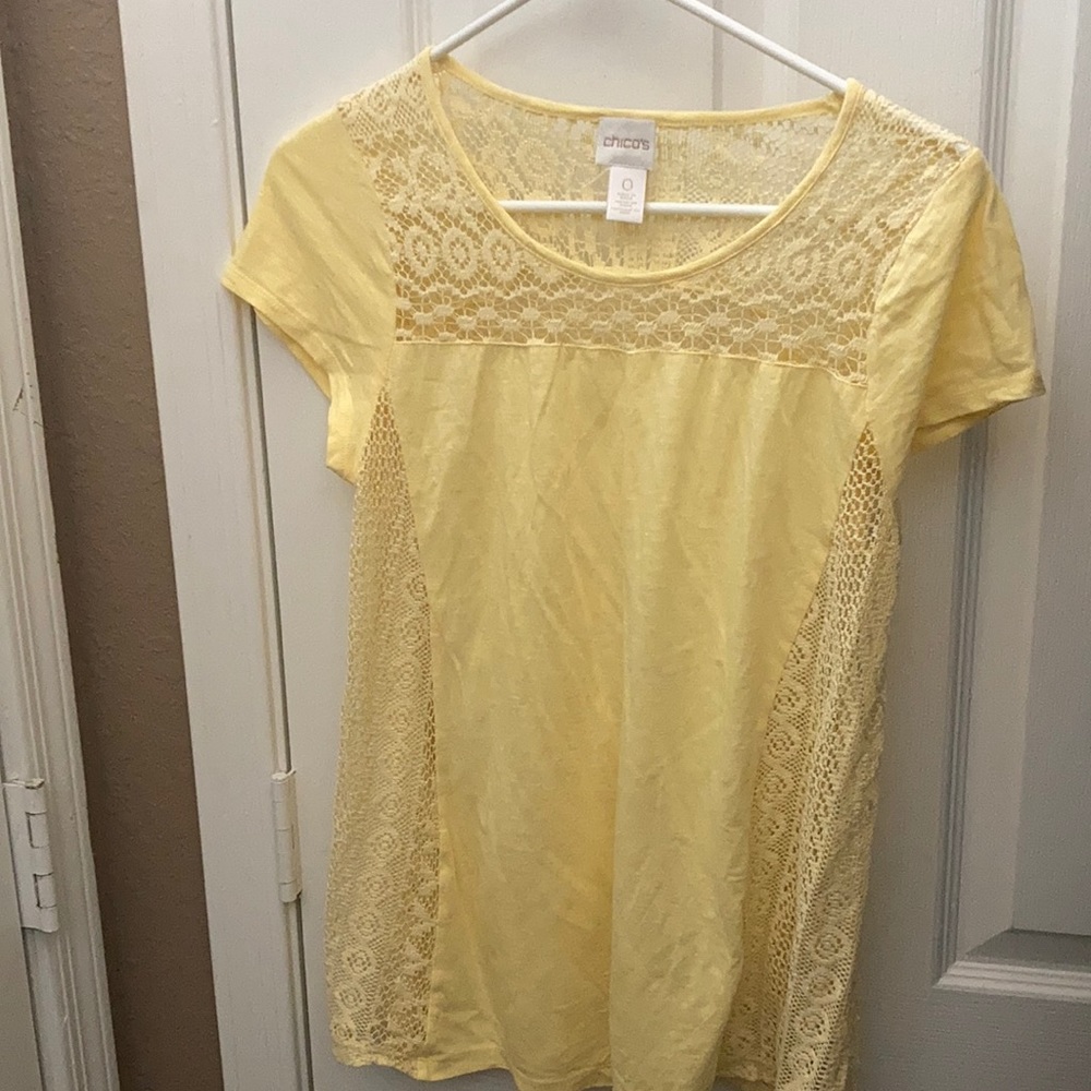 FINAL MARKDOWN Chico’s crocheted accented tee o s/4